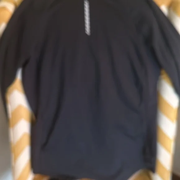 Hoodie  threadeorne under armour(SM) - Picture 10 of 14